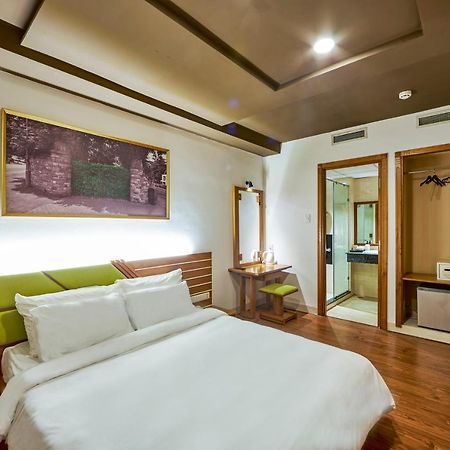 The Noble Swan Hotel Saigon Bandar Ho Chi Minh Luaran gambar